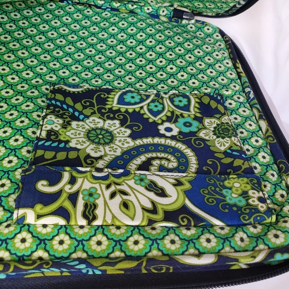 VERA BRADLEY Computer‎ Laptop Tablet Soft Cloth Case Rhythm And Blues Pattern